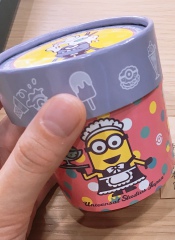 大阪のおみやげ USJ ミニオンアイスクリーム チョコクランチ ハロウィン2
