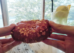 神奈川のおみやげ Bakery&Table 米粉のカレードーナツ
