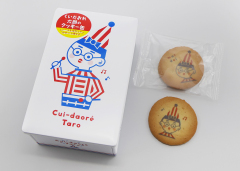 大阪のおみやげ くいだおれ太郎のクッキー缶
