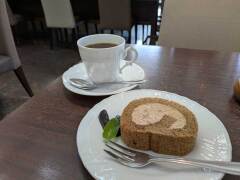 投稿写真 ミカド珈琲 旧軽モカロールケーキ